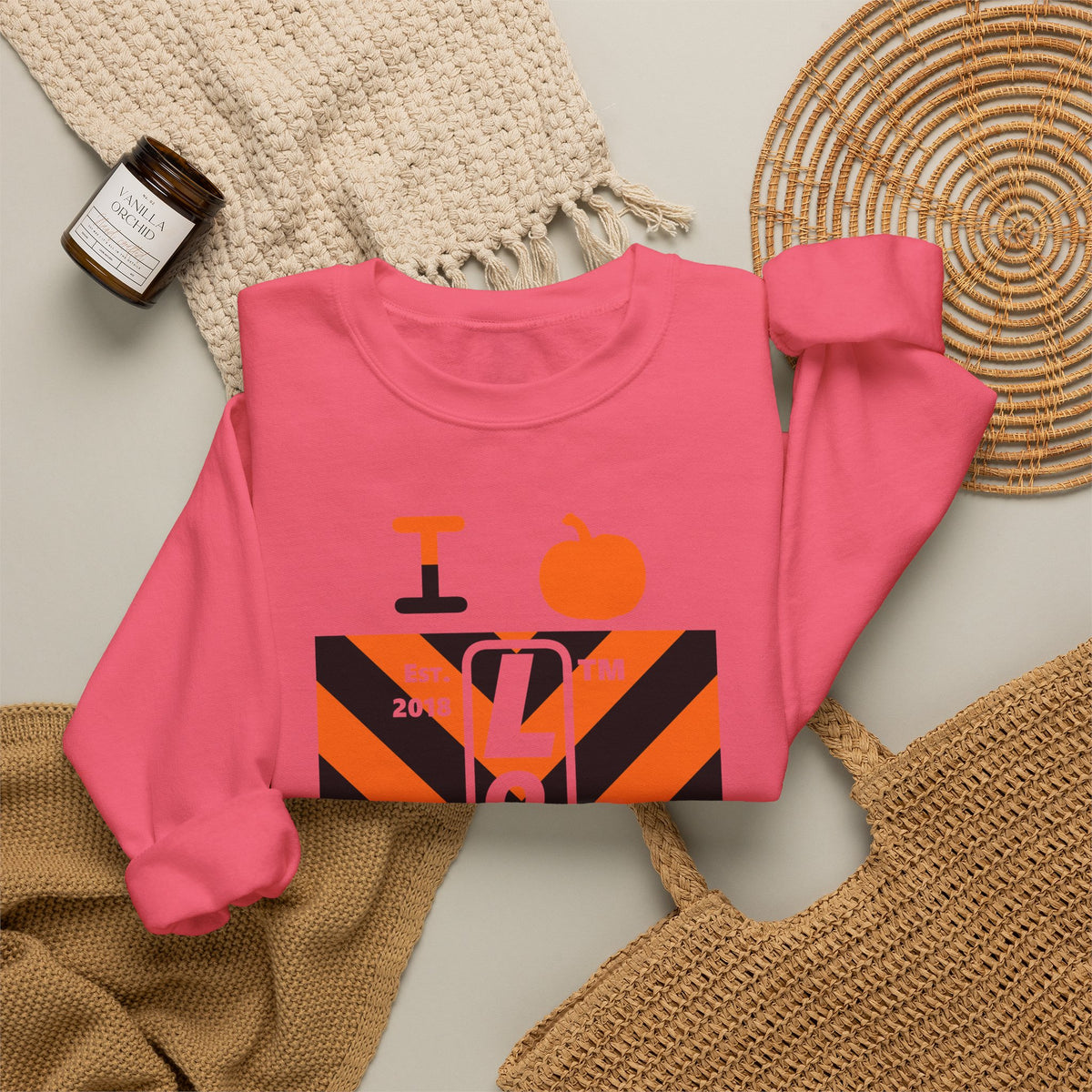 I pumpkin LongD Tag negative upright downward chevron 4-print logo crewneck sweatshirt