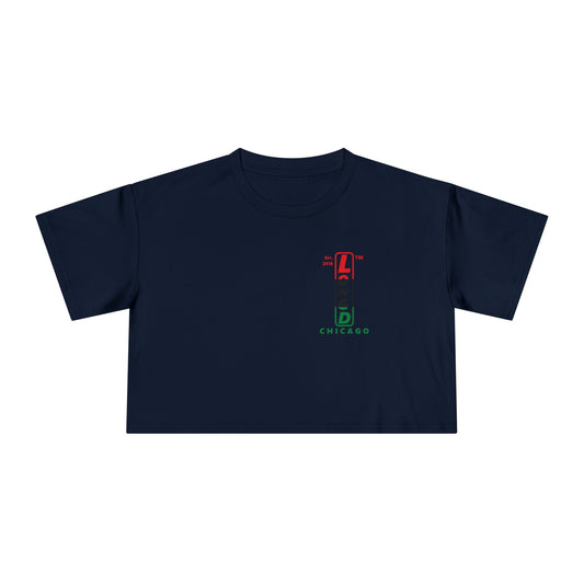 Positive horizontal 3-striped upright single-breasted Chicago logo crop tee (Juneteenth colors)