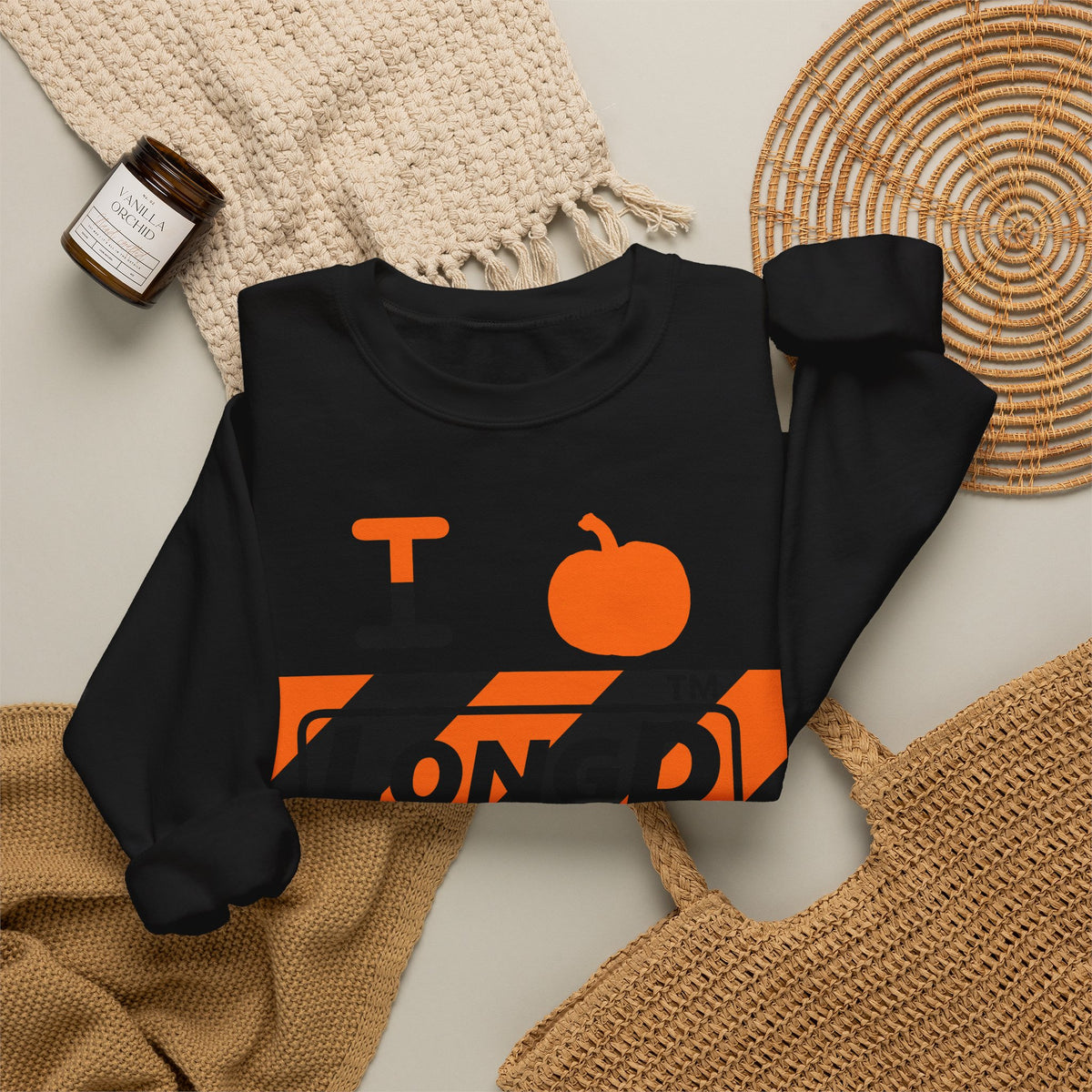 I pumpkin LongD Chicago negative diagonal 6-striped logo crewneck sweatshirt
